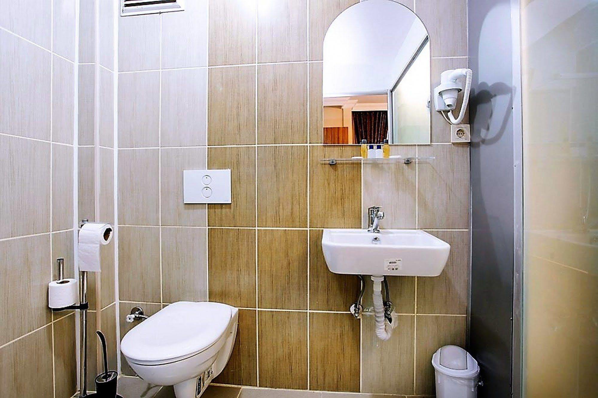Casa Mia Hotel Истанбул Екстериор снимка
