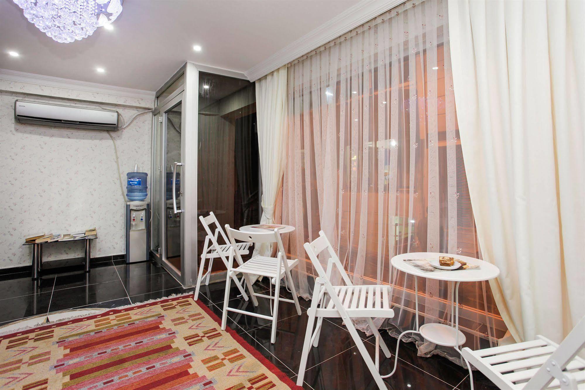 Casa Mia Hotel Истанбул Екстериор снимка