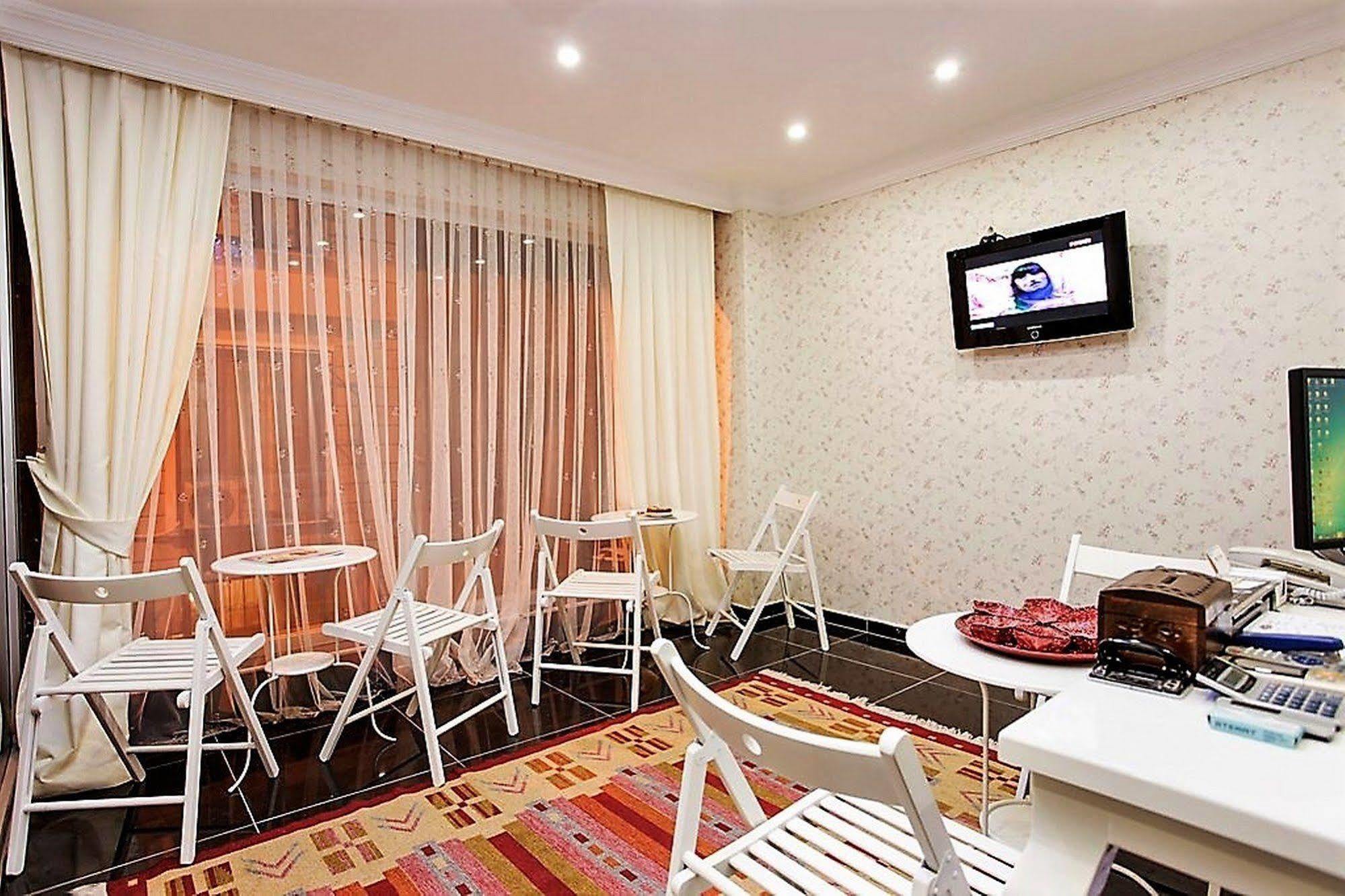 Casa Mia Hotel Истанбул Екстериор снимка