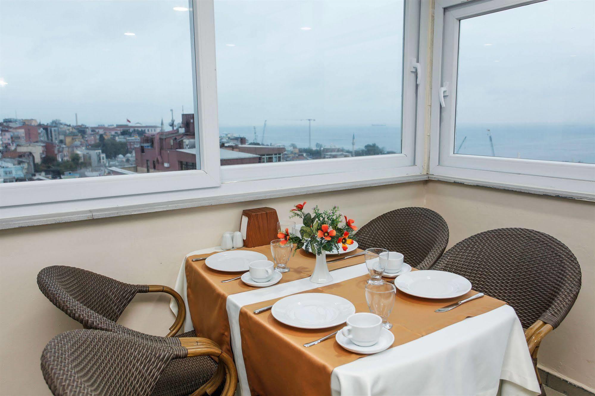 Casa Mia Hotel Истанбул Екстериор снимка
