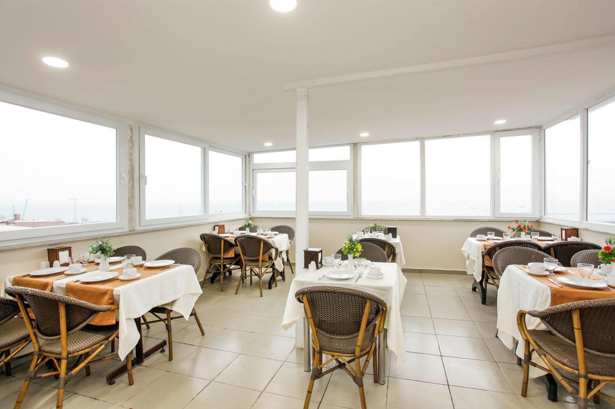 Casa Mia Hotel Истанбул Екстериор снимка